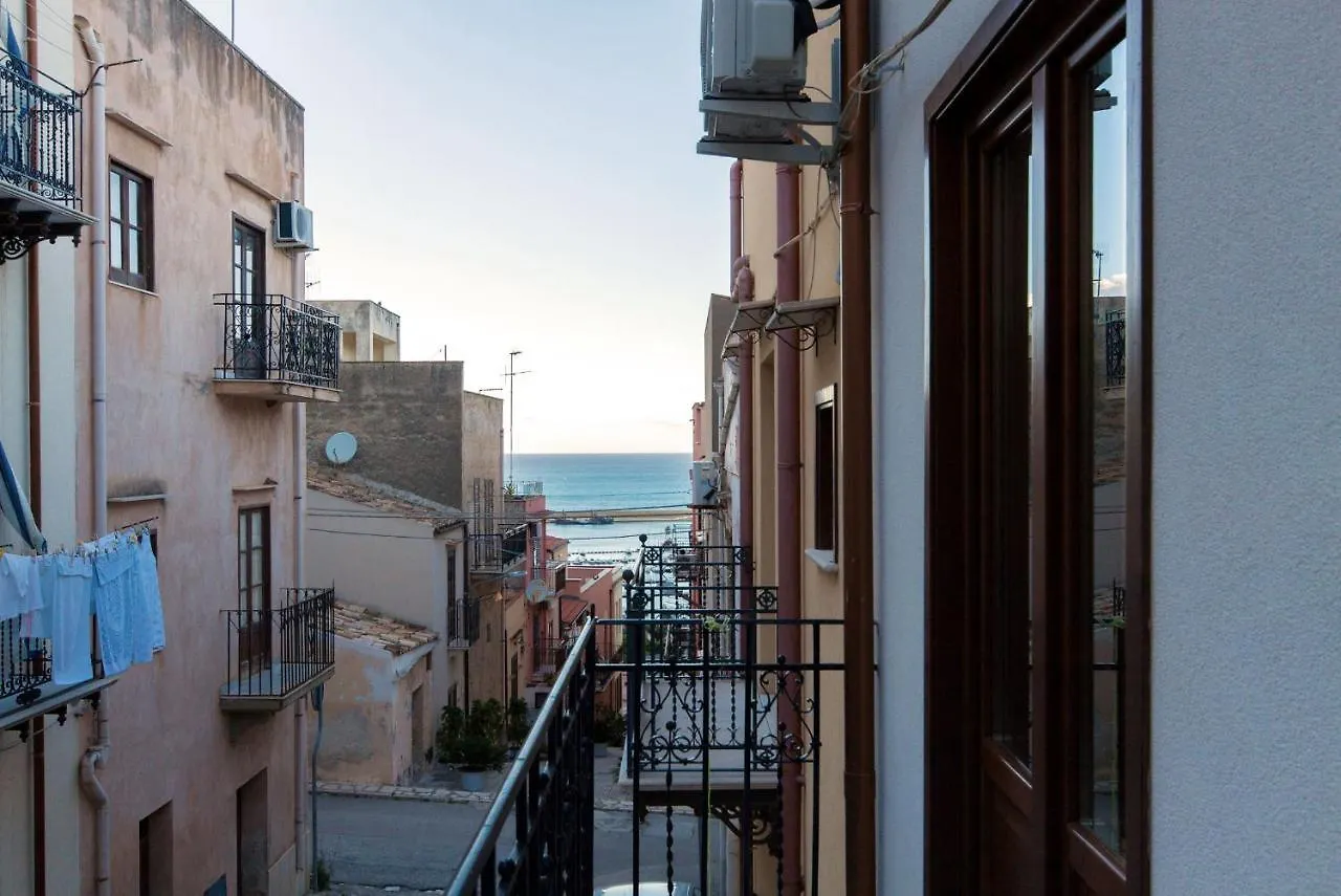 Case Leonardo e Romeo Castellammare del Golfo Appartamento