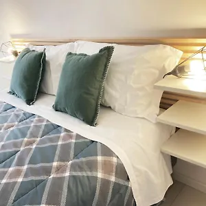 https://apartment-via-santalessandro-22.it-lombardy.com